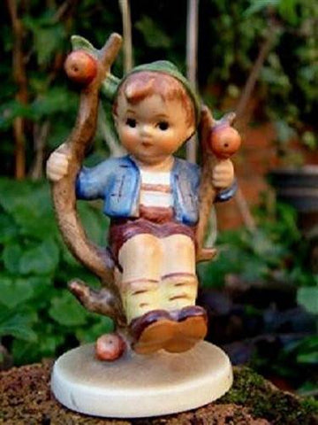Hummel Goebel Hummel Apple Tree Boy HUM 142 c1960 Figurine - DimpzBazaar.com