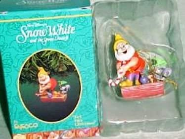 Disney Disney Enesco Treasury of Christmas Ornaments Snow White - Just Fore Christmas 1995 - DimpzBazaar.com