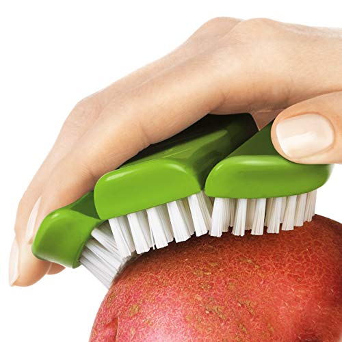 Cuisipro Cuisipro Flexible Vegetable Brush, Green - DimpzBazaar.com