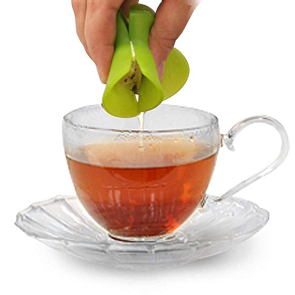 Epoca Primula Tea Bag Buddy &ndash; Easy to Use &ndash; Mess Free &ndash; Multipurpose &ndash; 100% Silicone &ndash; Green - DimpzBazaar.com