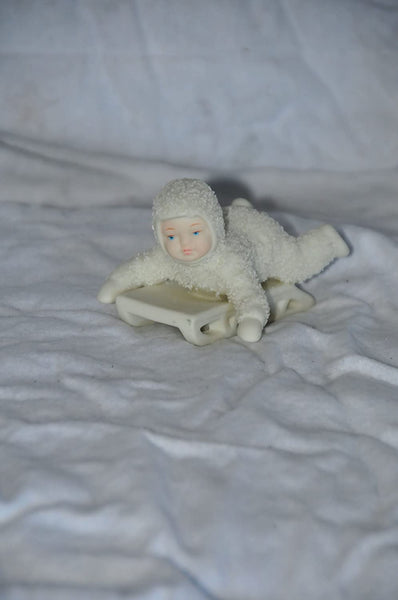 Snowbabies Snowbabies Winter Tales "Hold On Tight" Department 56 Retired 1999 - DimpzBazaar.com